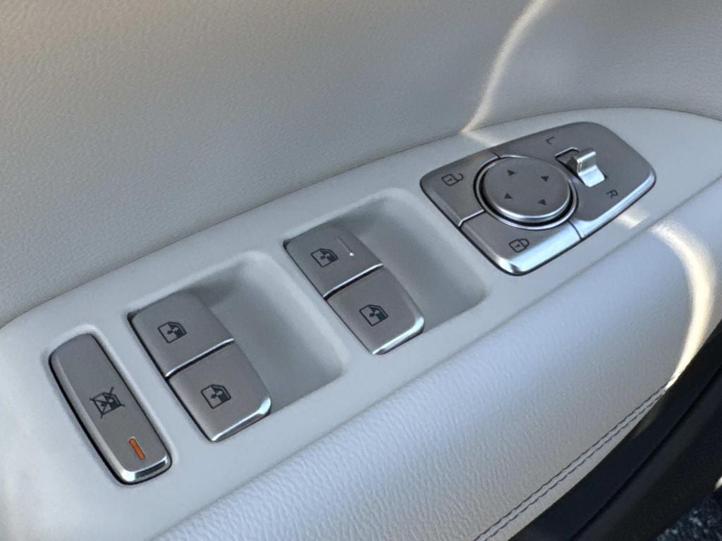 2026 Genesis G70 2.5T