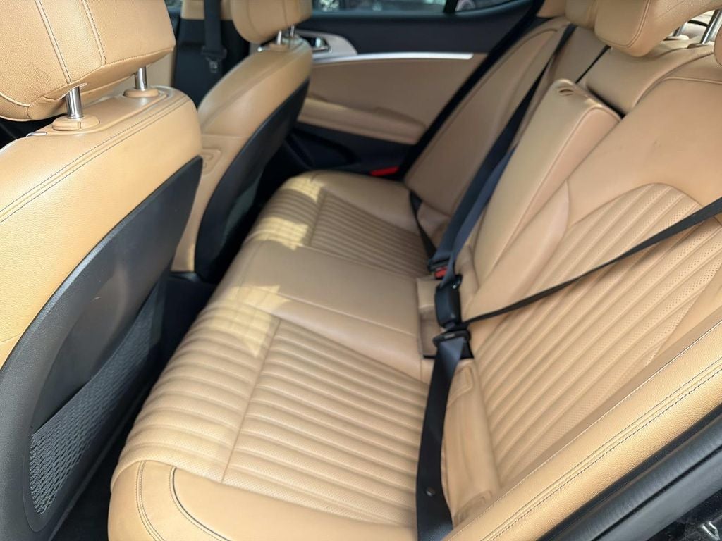 2022 Genesis G70 2.0T