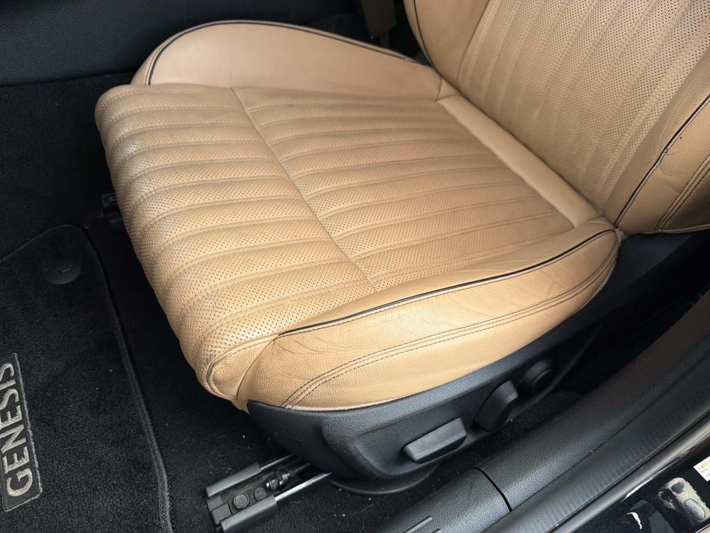 2022 Genesis G70 2.0T