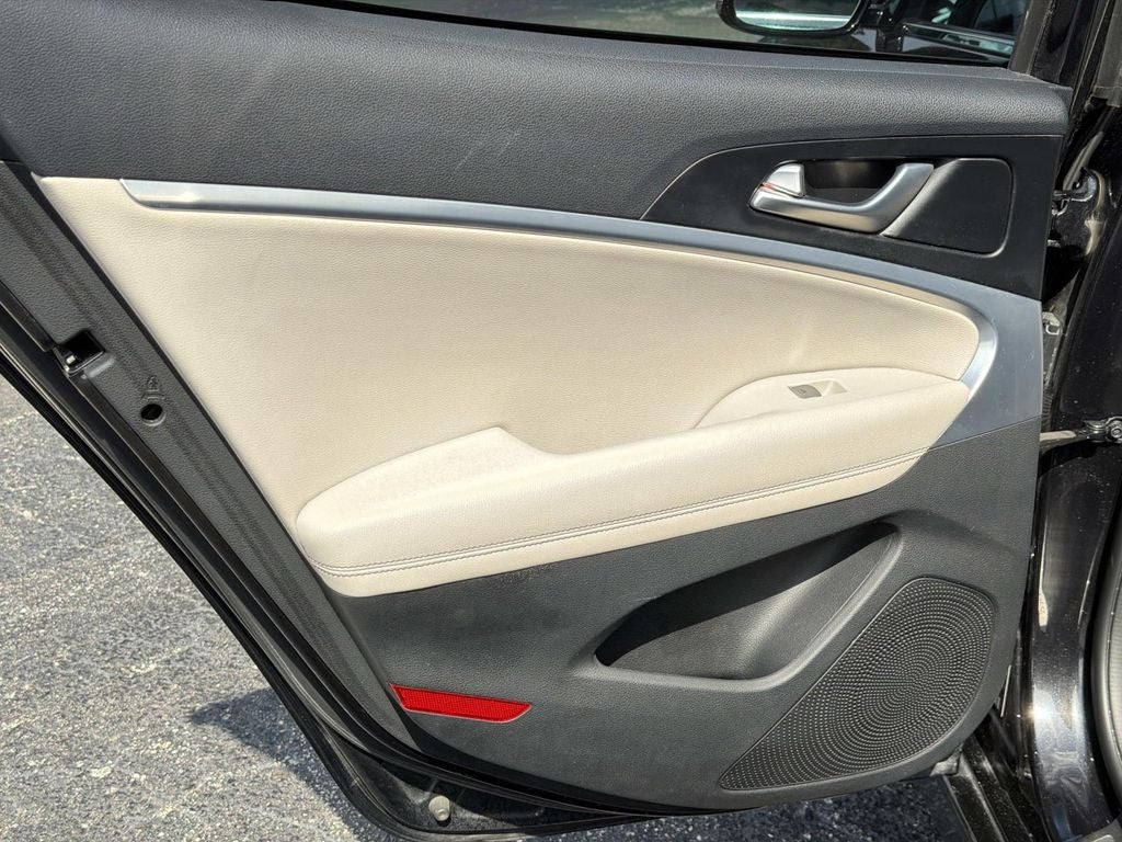 2022 Genesis G70 2.0T