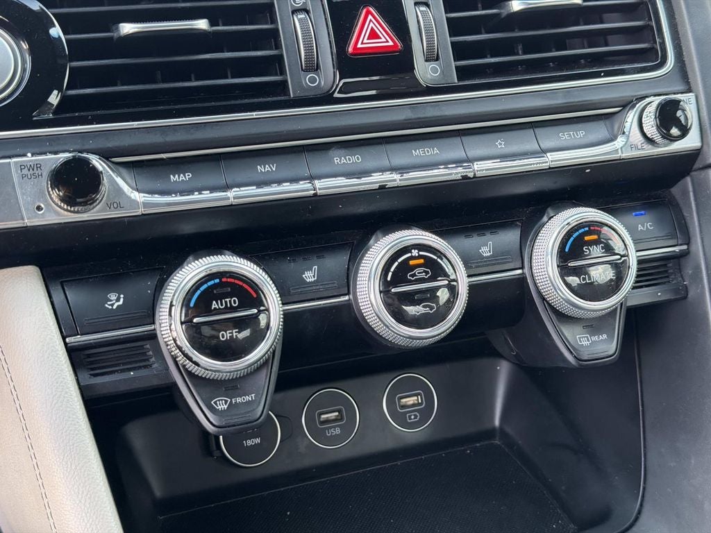 2022 Genesis G70 2.0T