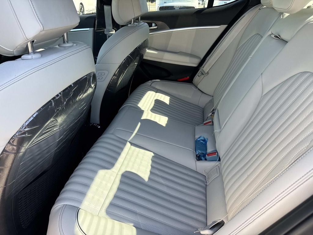 2026 Genesis G70 3.3T Sport Prestige