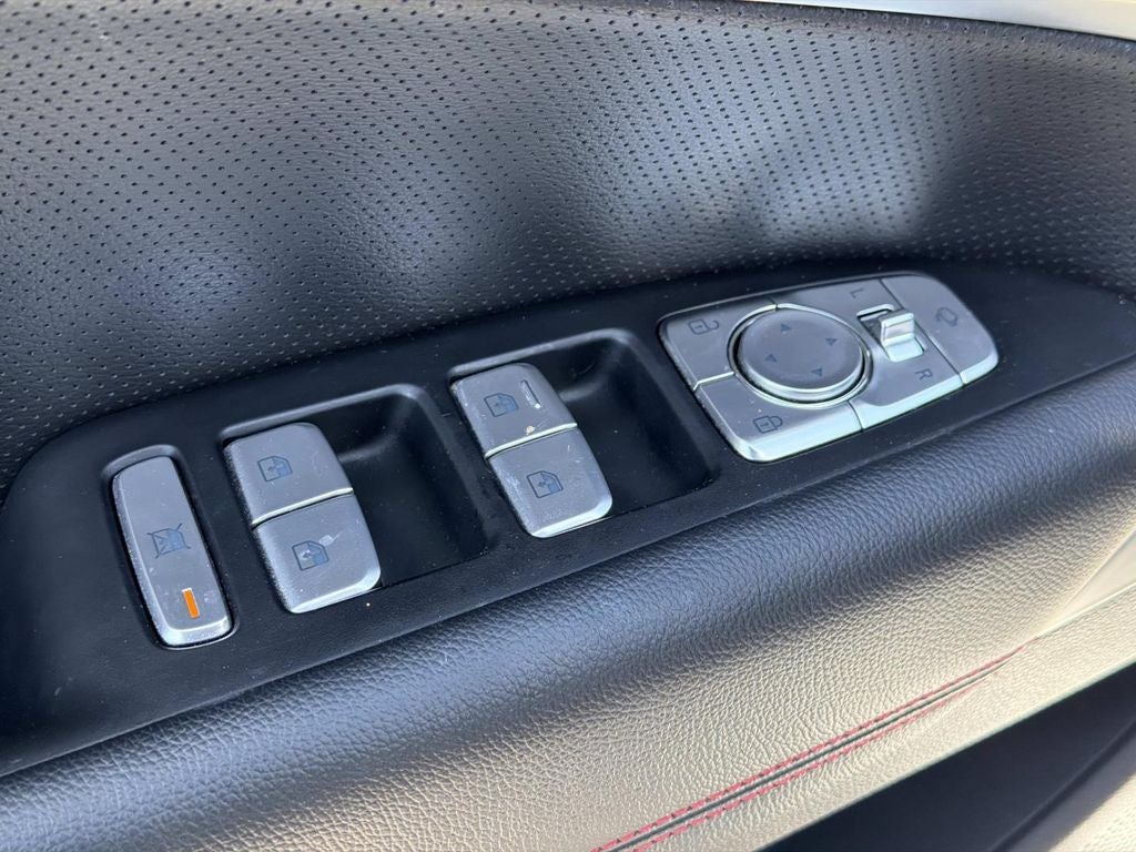 2023 Genesis G70 3.3T