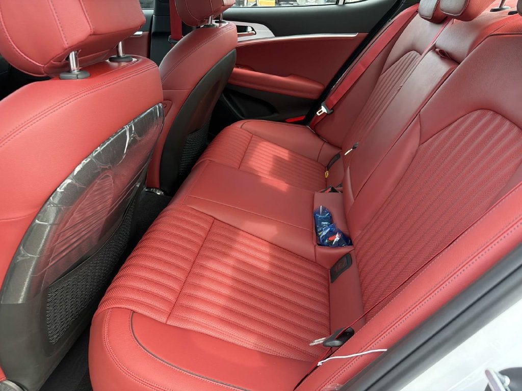 2027 Genesis G70 2.5T Sport Prestige