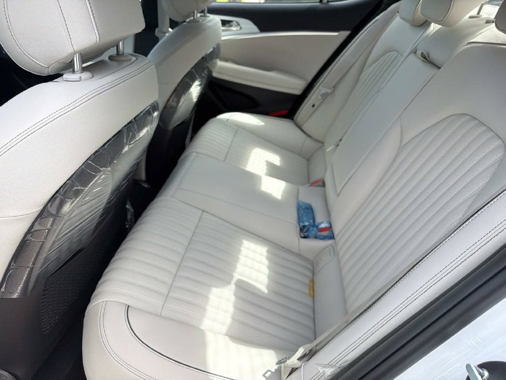 2027 Genesis G70 2.5T Sport Prestige