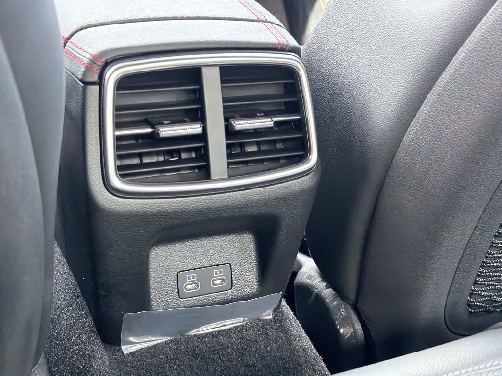 2027 Genesis G70 2.5T Sport Prestige