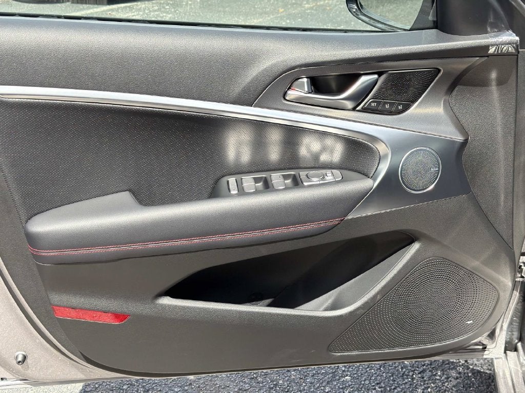 2027 Genesis G70 2.5T Sport Prestige