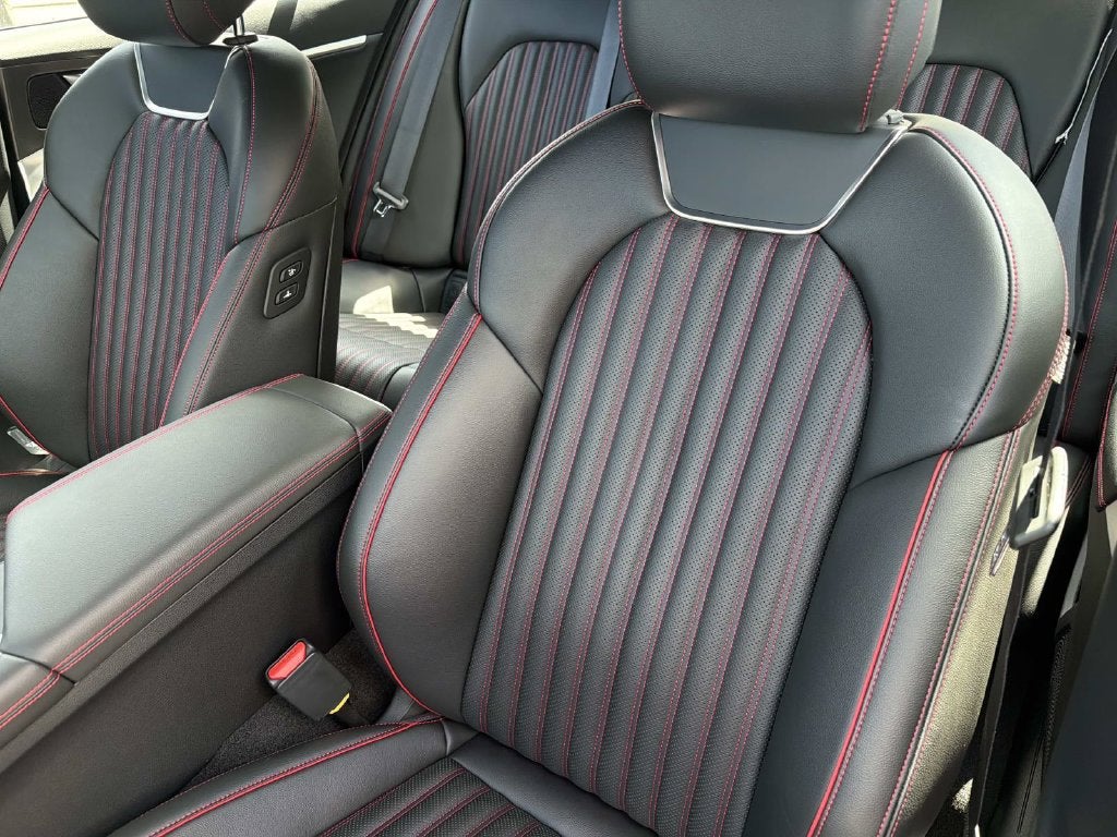 2027 Genesis G70 2.5T Sport Prestige
