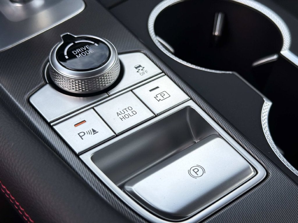 2027 Genesis G70 2.5T Sport Prestige