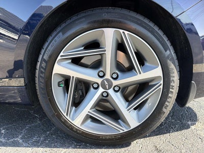 2024 Genesis G80 2.5T