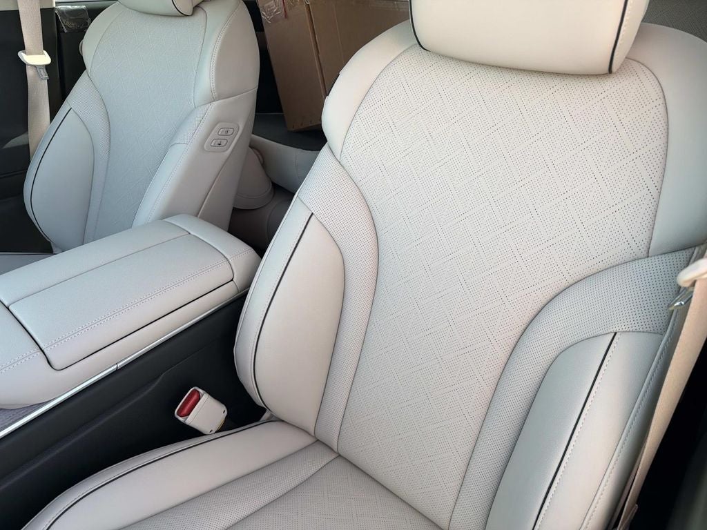 2027 Genesis GV80 2.5T Advanced