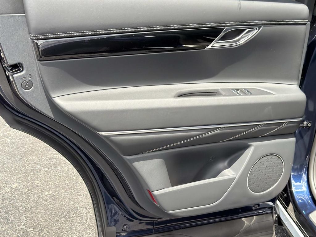 2026 Genesis GV80 2.5T