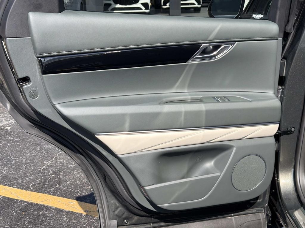 2026 Genesis GV80 2.5T