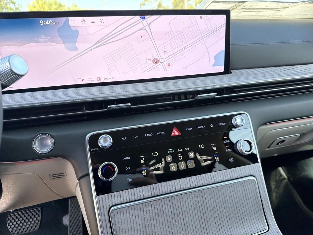 2027 Genesis GV80 2.5T Prestige