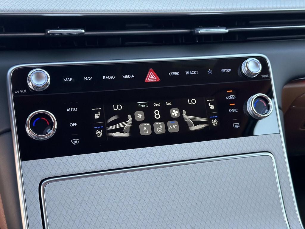 2027 Genesis GV80 2.5T Prestige