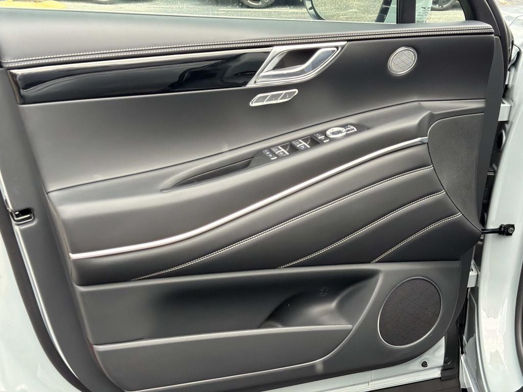 2027 Genesis GV80 2.5T