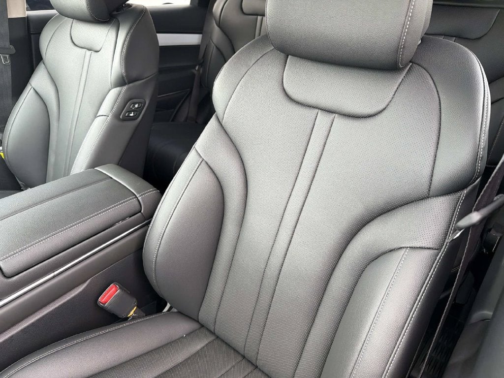 2027 Genesis GV80 2.5T