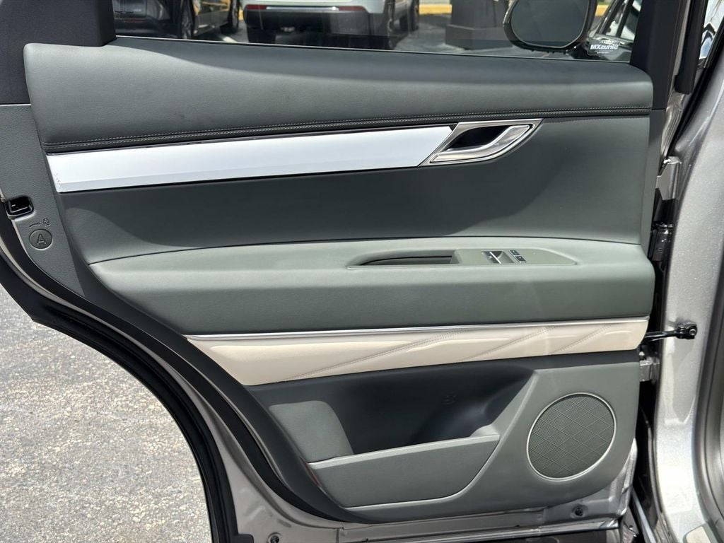 2027 Genesis GV80 2.5T