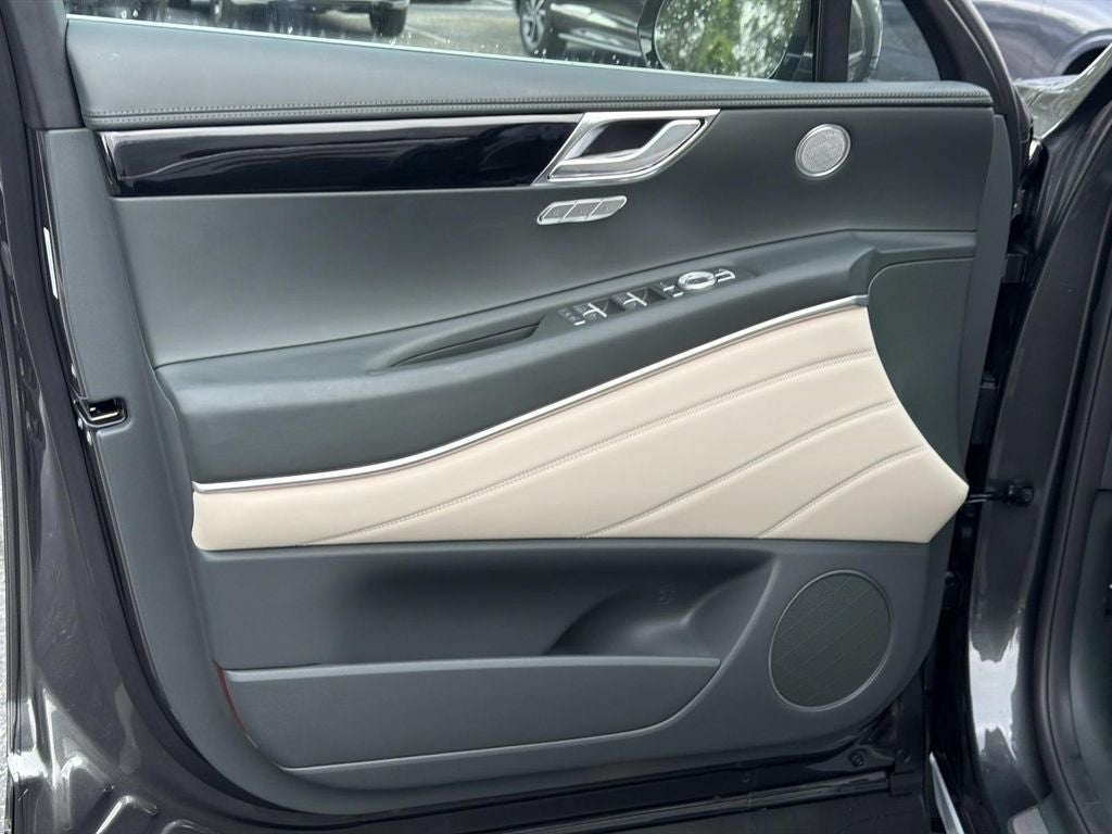 2027 Genesis GV80 2.5T