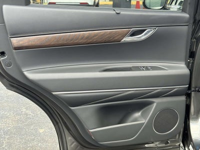 2027 Genesis GV80 2.5T Select