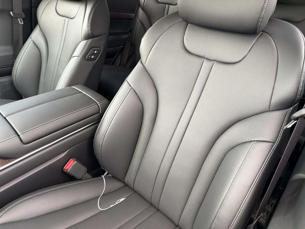 2027 Genesis GV80 2.5T Select
