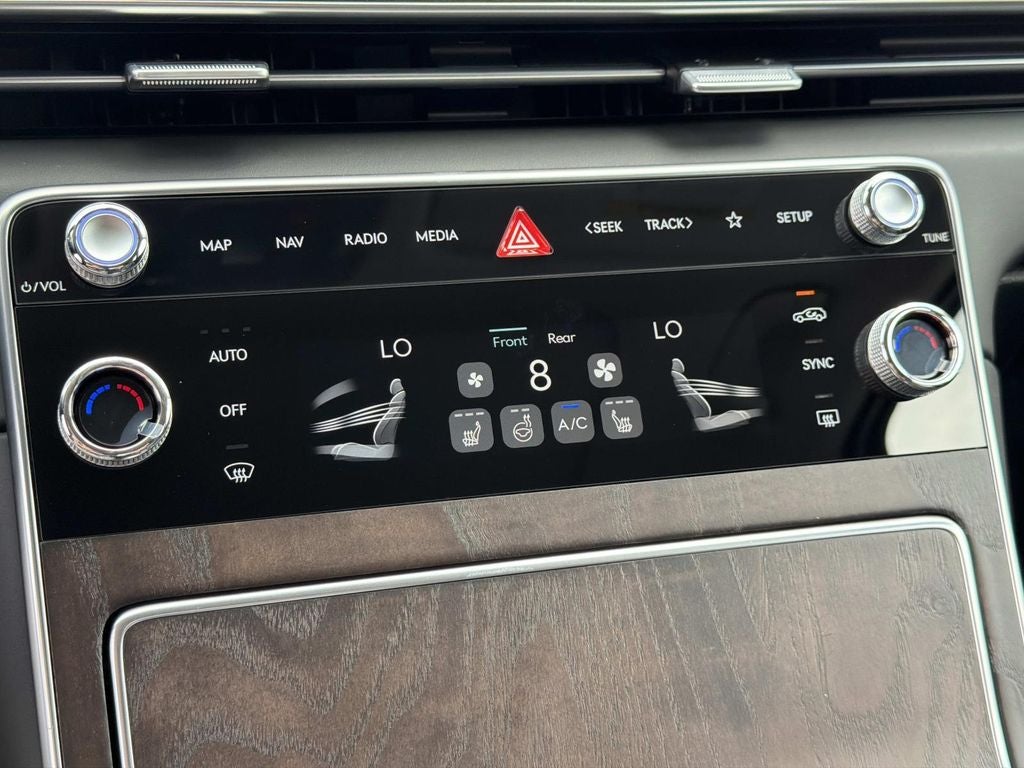 2027 Genesis GV80 2.5T Select