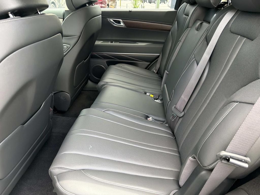 2027 Genesis GV80 2.5T Select