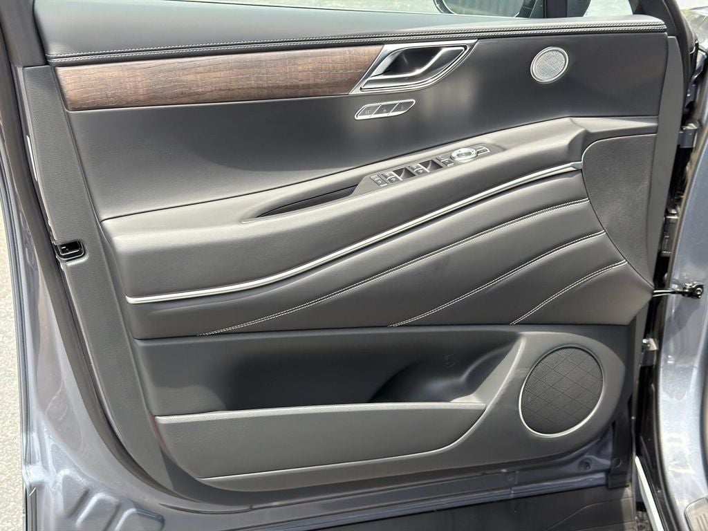 2027 Genesis GV80 2.5T Select