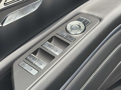 2027 Genesis GV80 2.5T Select