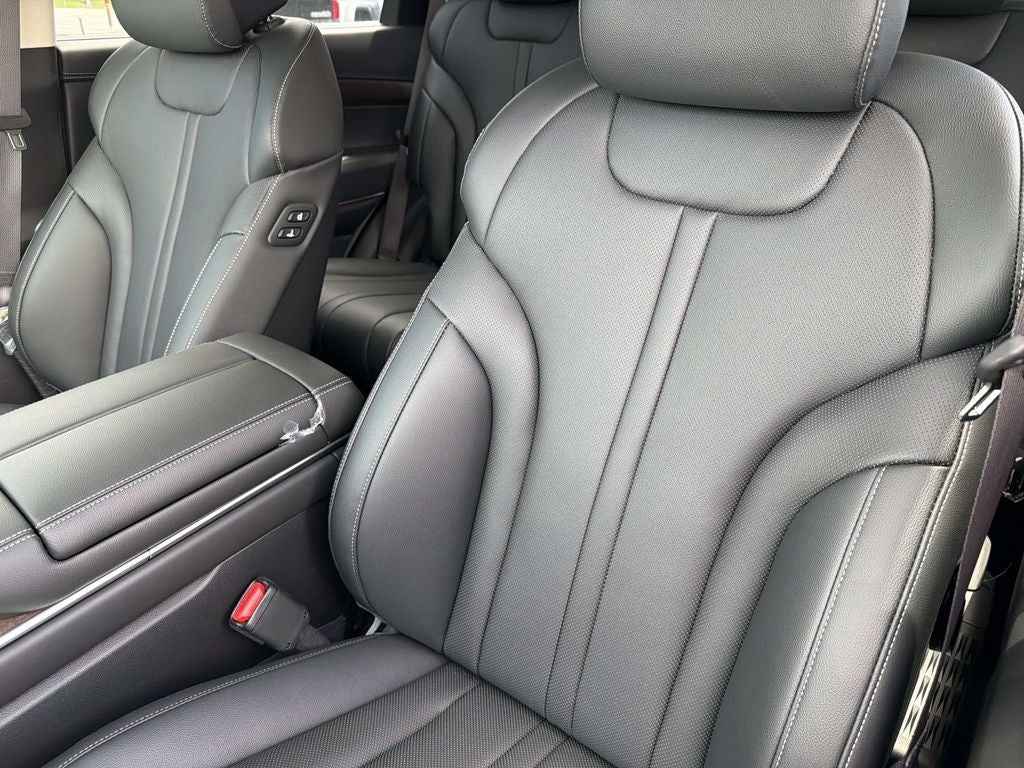 2027 Genesis GV80 2.5T Select