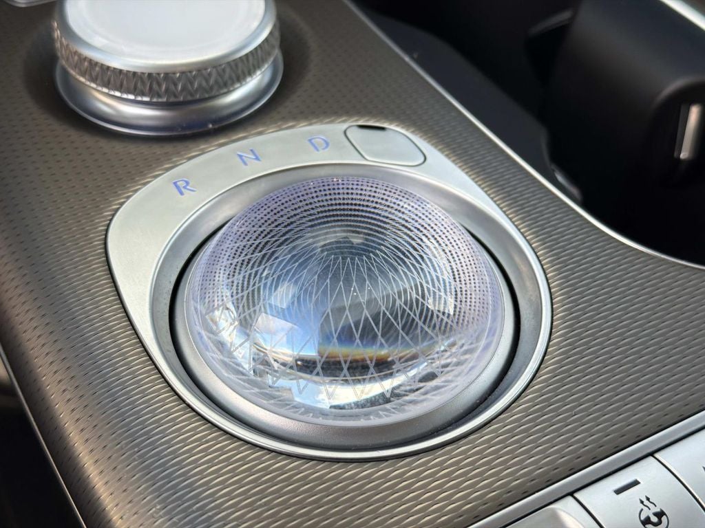 2023 Genesis GV60 Advanced
