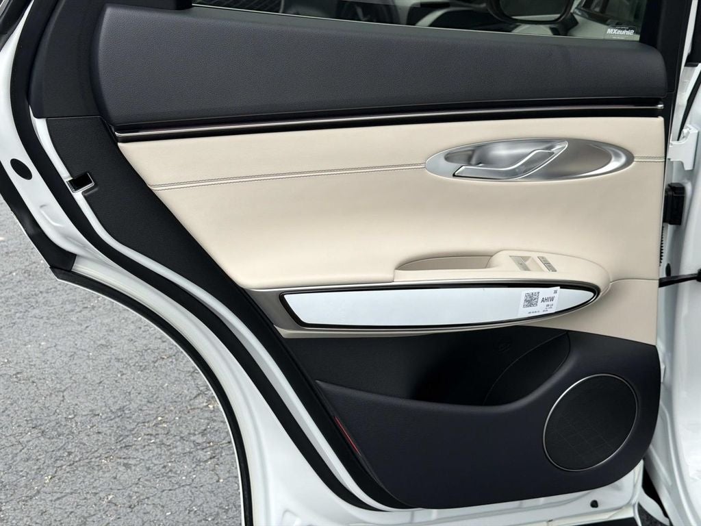 2027 Genesis GV70 2.5T