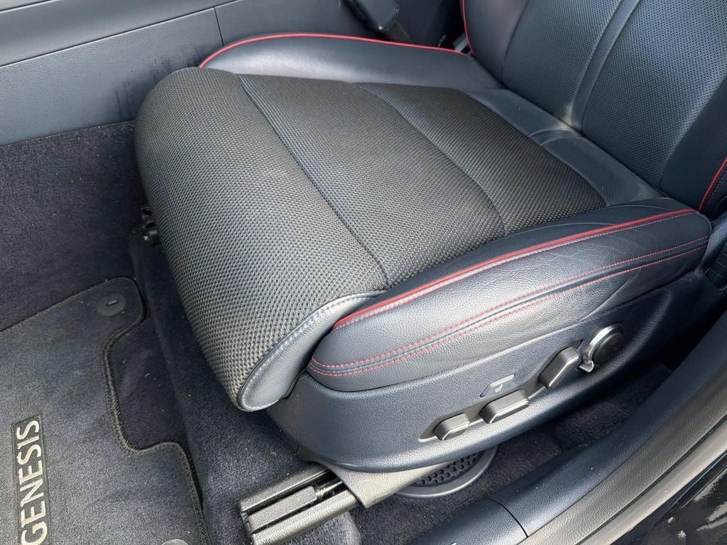 2023 Genesis GV70 2.5T