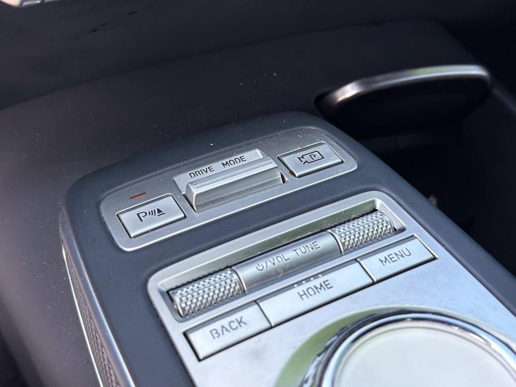 2023 Genesis GV70 2.5T