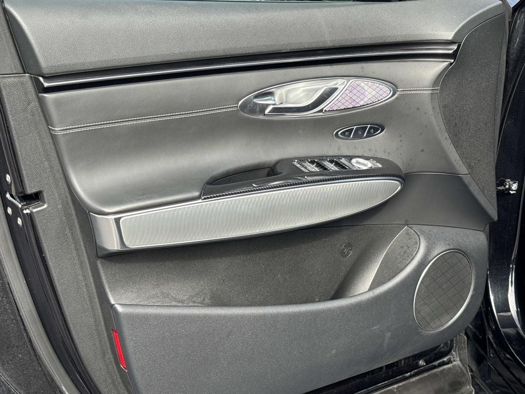 2023 Genesis GV70 2.5T Select