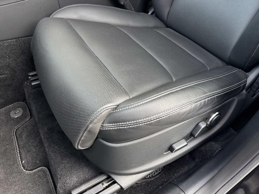 2023 Genesis GV70 2.5T Select