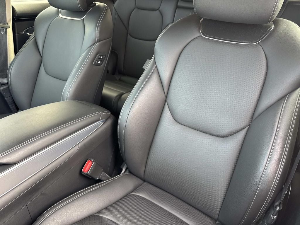 2023 Genesis GV70 2.5T Select