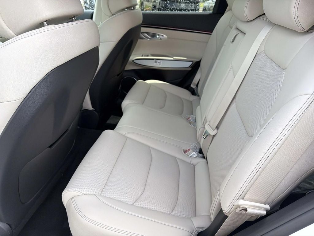 2027 Genesis GV70 2.5T
