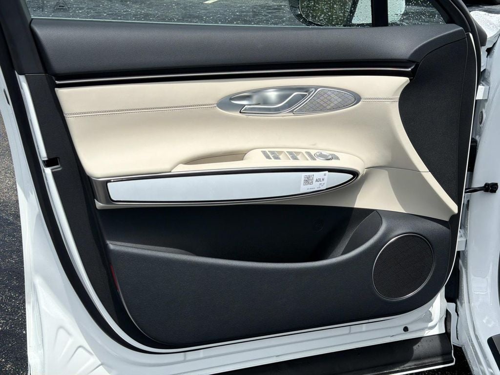 2027 Genesis GV70 2.5T