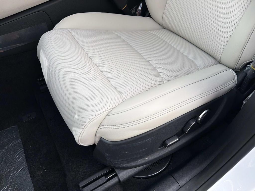 2027 Genesis GV70 2.5T