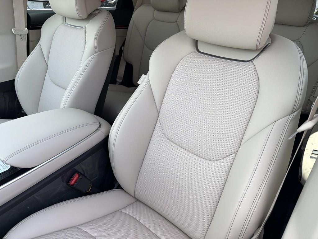 2027 Genesis GV70 2.5T