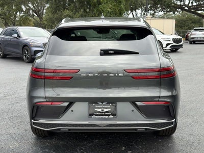 2027 Genesis GV70 2.5T