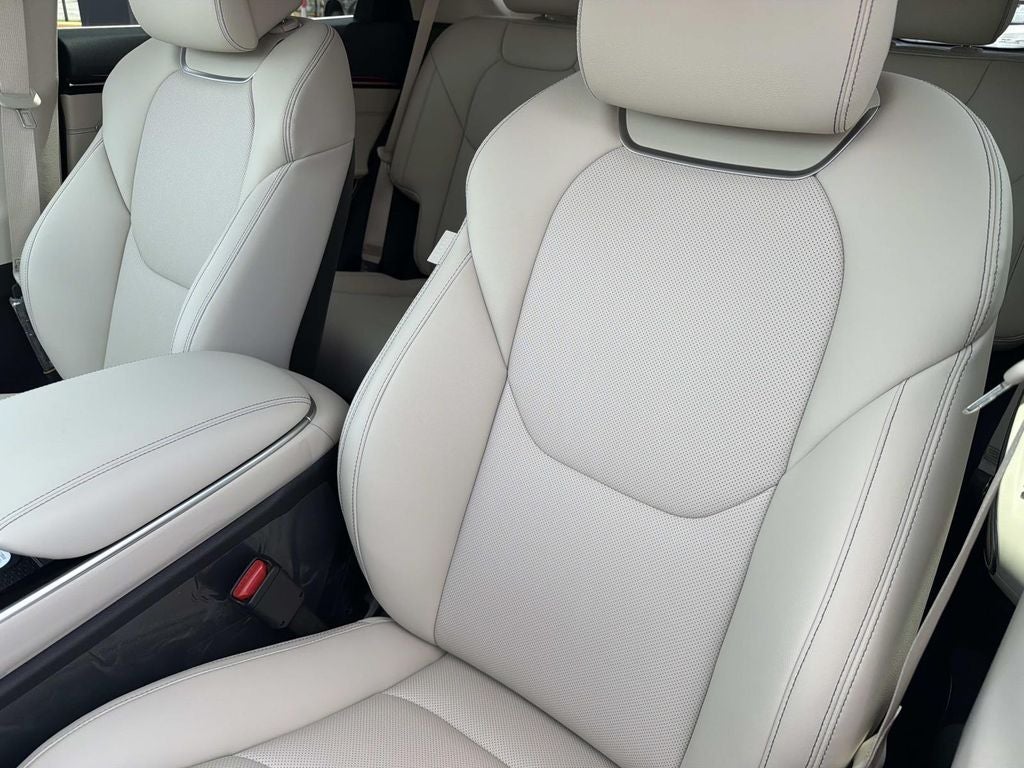 2027 Genesis GV70 2.5T
