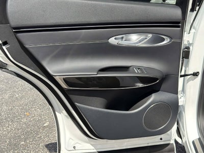 2027 Genesis GV70 2.5T