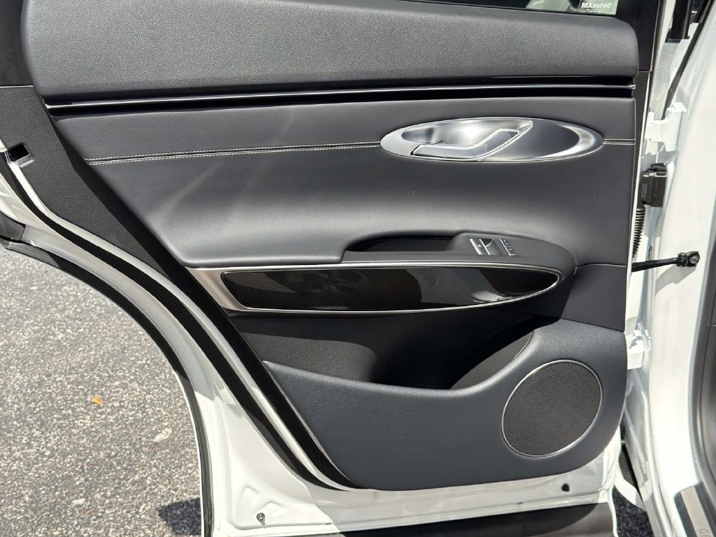 2027 Genesis GV70 2.5T