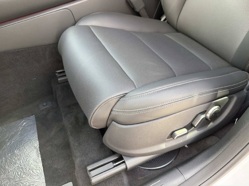 2027 Genesis GV70 2.5T