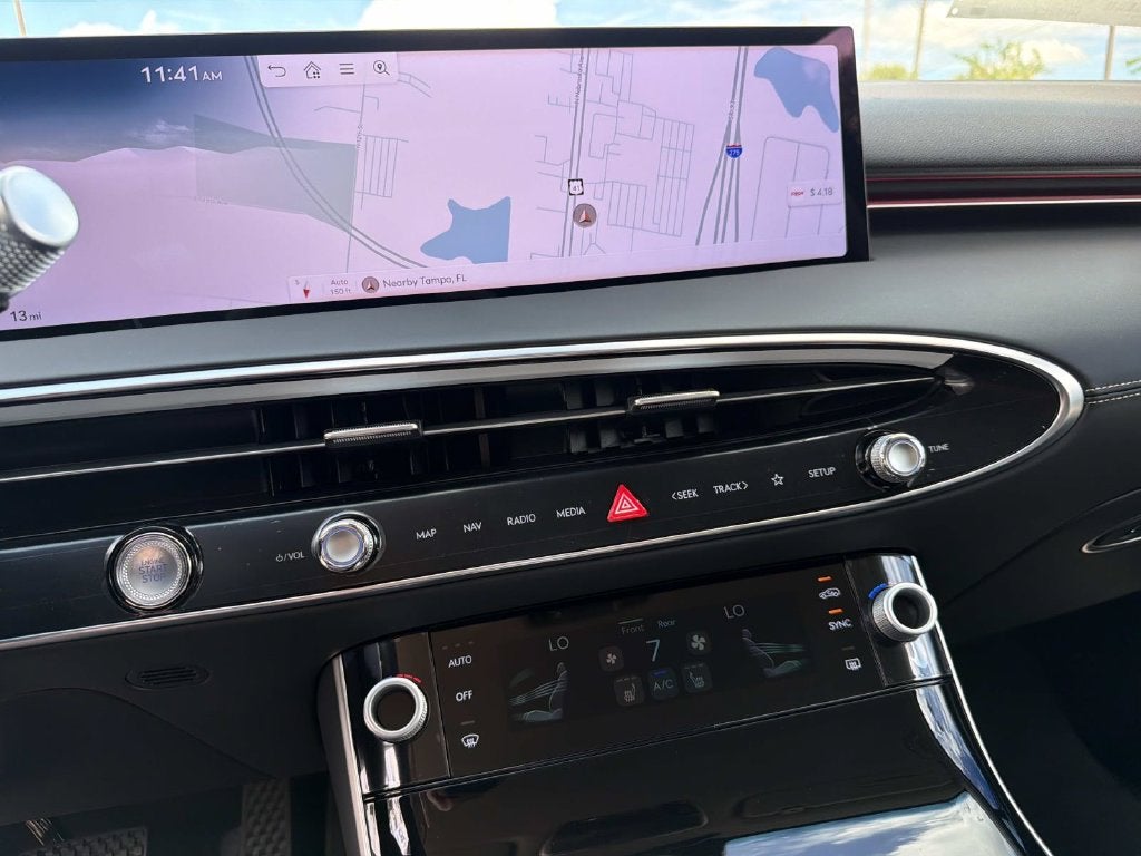 2027 Genesis GV70 2.5T