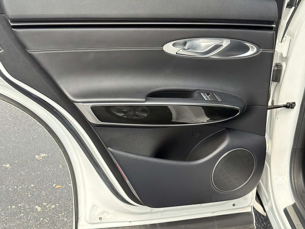 2023 Genesis GV70 2.5T