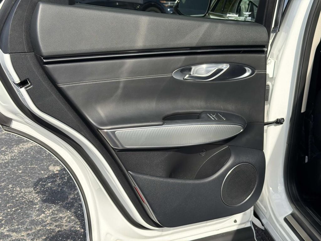 2023 Genesis GV70 2.5T