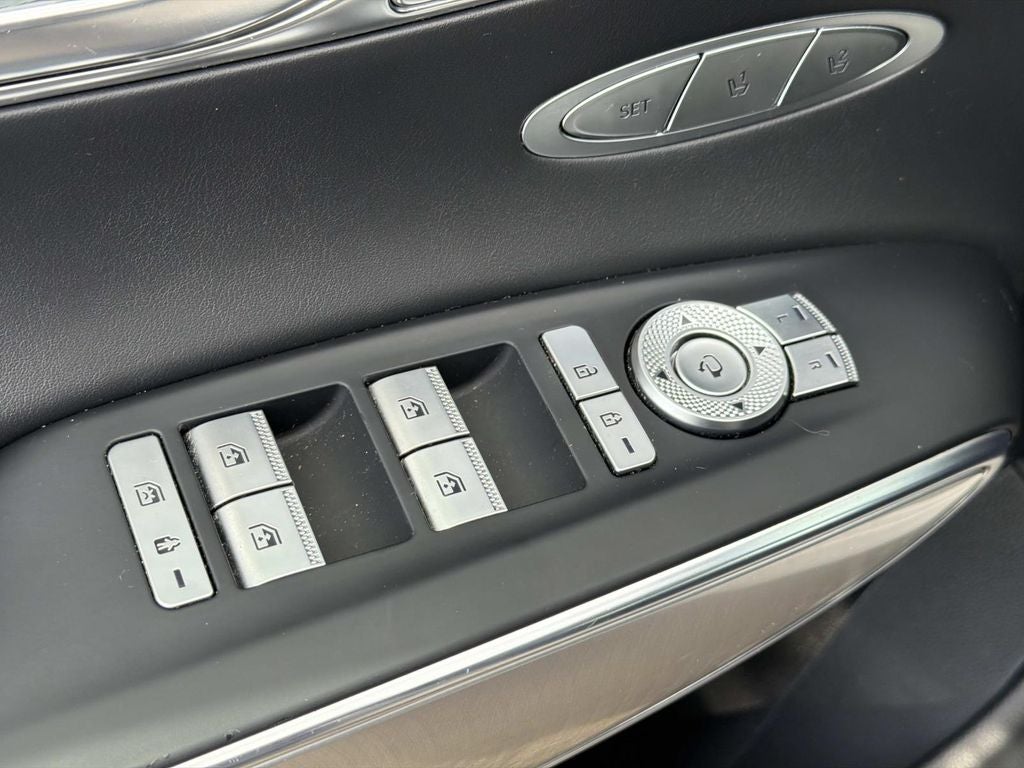 2023 Genesis GV70 2.5T